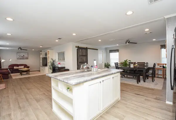 700 Road 5505, Cleveland, TX 77327