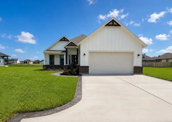 10749 S Lake Mist Lane, Willis, TX 77318