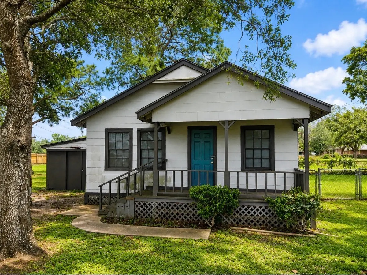 313 Magnolia Street, West Columbia, TX 77486 - #1
