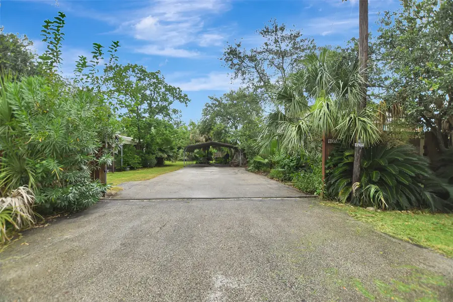 1035 16th Street, Dickinson, TX 77539 - #3