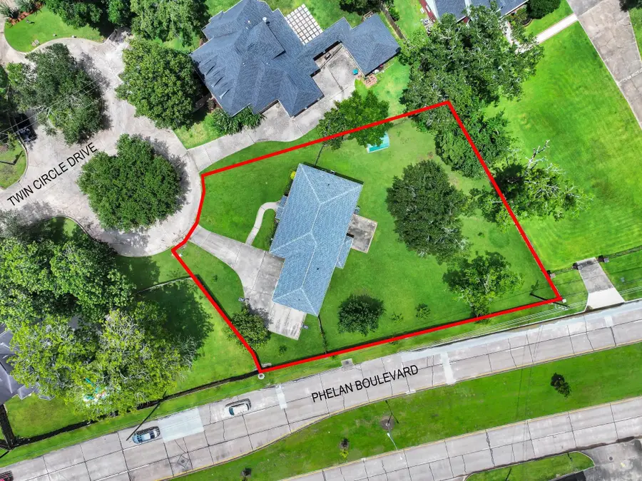 5 Twin Circle Drive, Beaumont, TX 77706 - #3