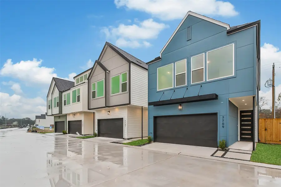 7709 Inwood Grove Lane, Houston, TX 77088 - Image #2