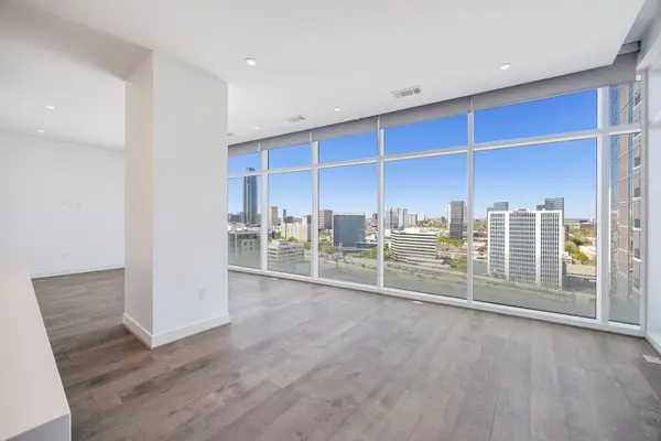 4521 San Felipe Street #1704, Houston, TX 77027