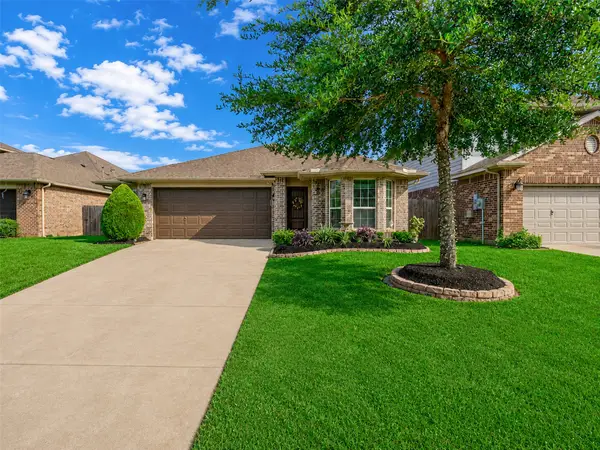 4827 Ladona Court, League City, TX 77573