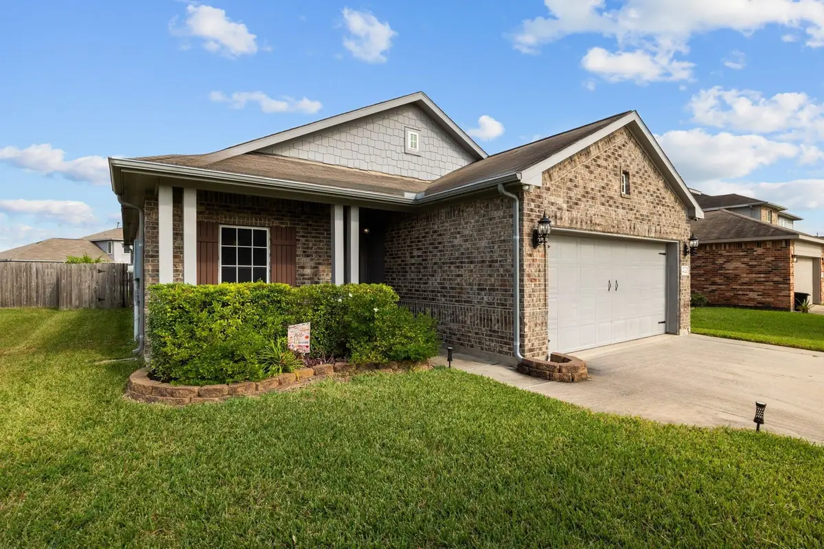 2804 Ruby Drive, Texas City, TX 77591 - Image #1