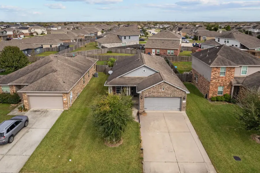2804 Ruby Drive, Texas City, TX 77591 - Image #2