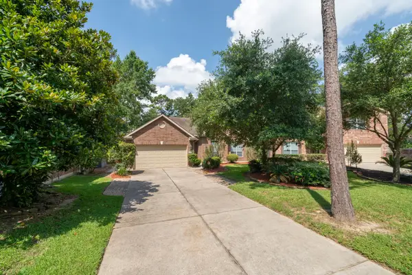 7 Caelin Court, The Woodlands, TX 77382