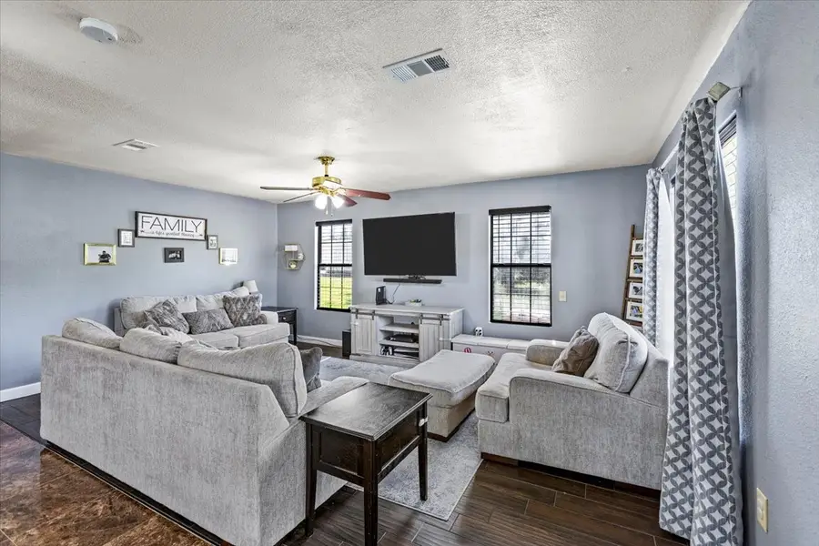 3201 Avenue F, Dickinson, TX 77539 - Image #3