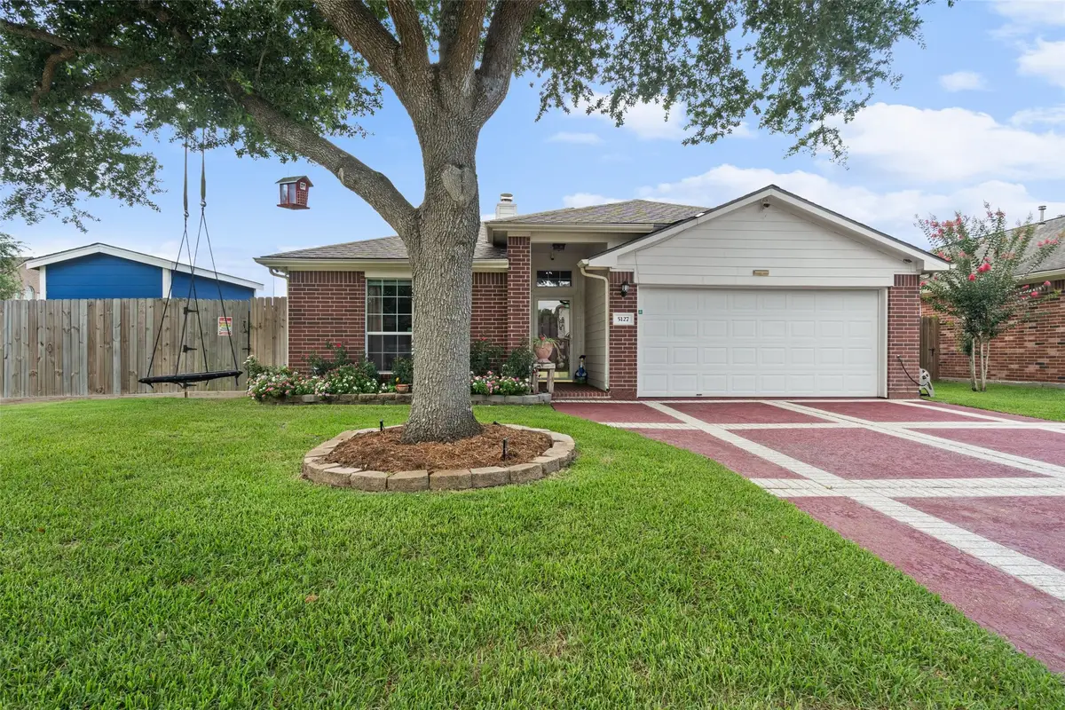 5127 Chase Park Circle, Bacliff, TX 77518 - #1