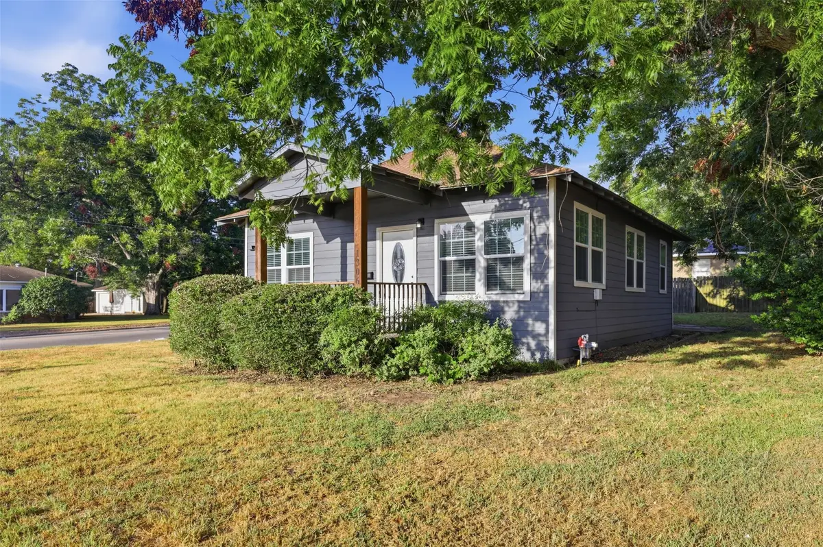 1306 S Austin, Brenham, TX 77833 - #1