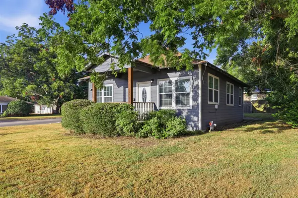 1306 S Austin, Brenham, TX 77833
