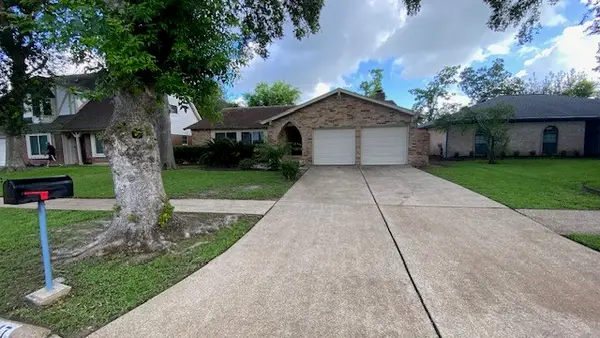 16447 Brookford Drive, Houston, TX 77059