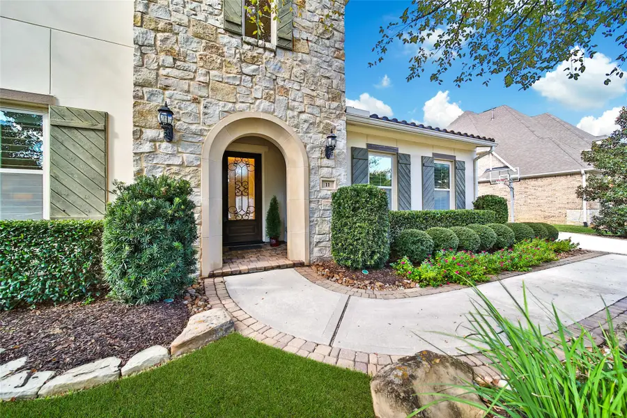 11 Hollyflower Place, The Woodlands, TX 77375 - Image #3