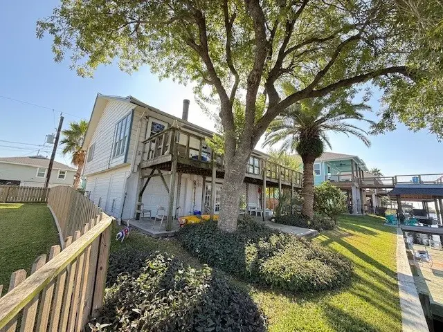 775 Marlin Street, Bayou Vista, TX 77563 - Image #2