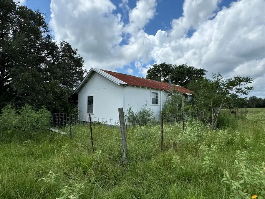 3653 Kaiser-adams Road, Yoakum, TX 77995 - #3