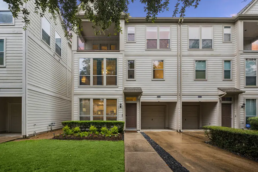 3051 S Heights Hollow Lane, Houston, TX 77007 - #2