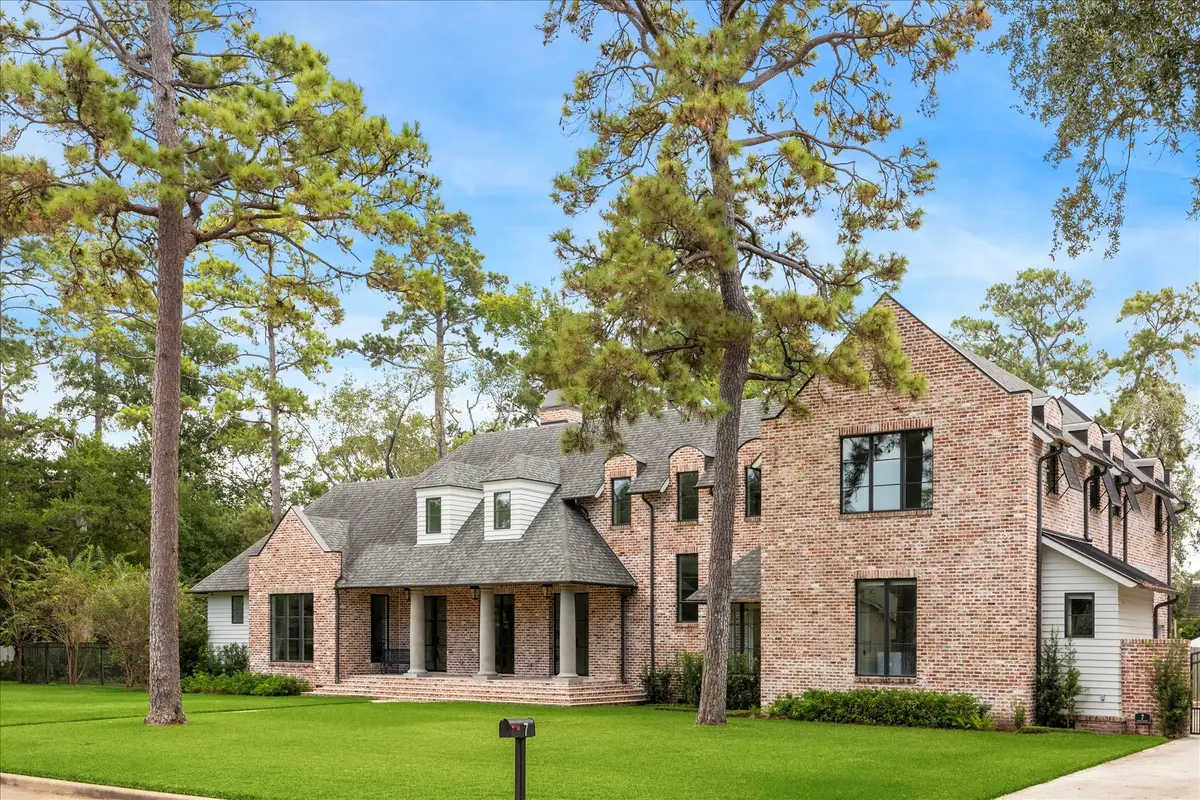 7 Hedwig Shadows Drive, Houston, TX 77024 - Image #1