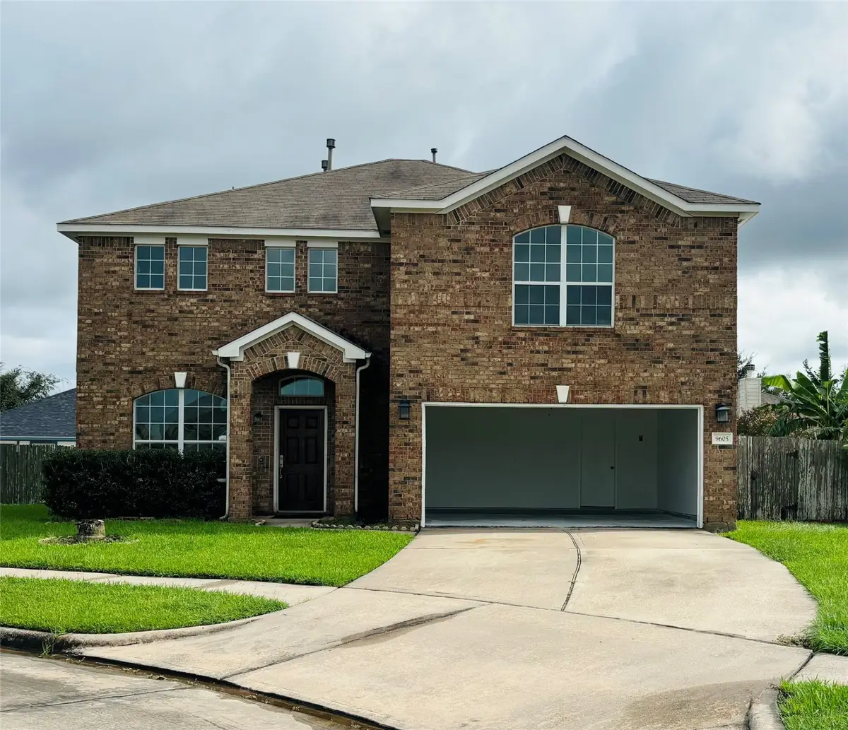 9605 Raymond Court, Texas City, TX 77591 - Image #1