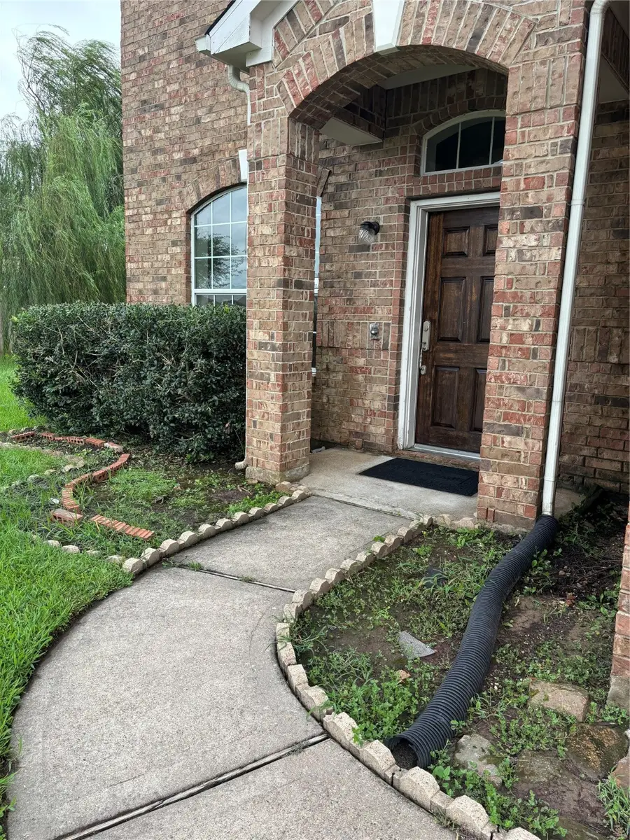 9605 Raymond Court, Texas City, TX 77591 - Image #2