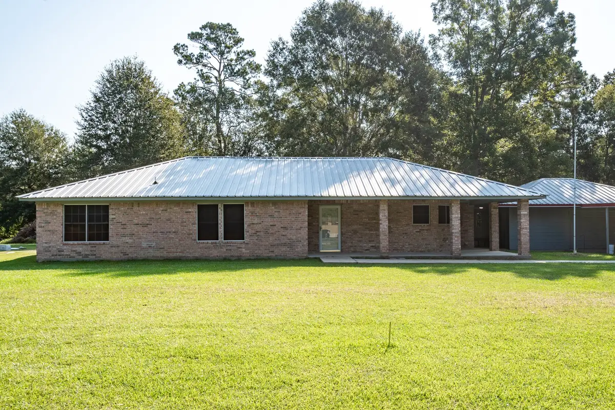27 County Road 3371, Cleveland, TX 77327 - Image #1