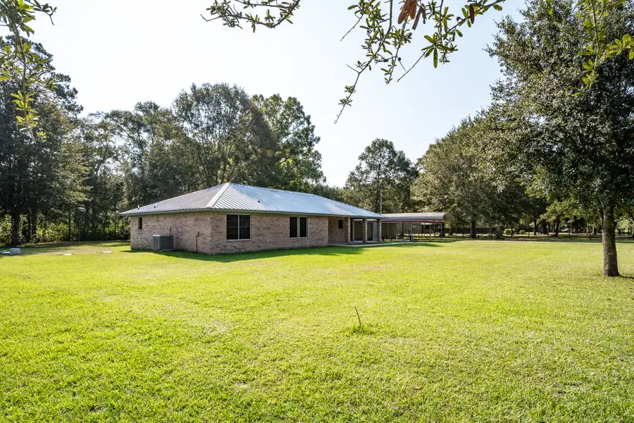 27 County Road 3371, Cleveland, TX 77327 - Image #2