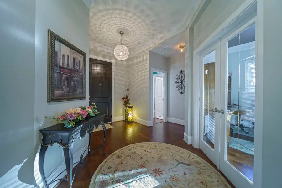 17627 Cook Forest Drive, Humble, TX 77346 - Image #2