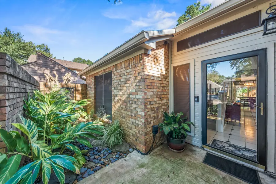 15042 River Park Drive, Houston, TX 77070 - Image #3