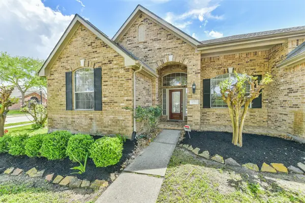 2301 Da Vinci Drive, Pearland, TX 77581