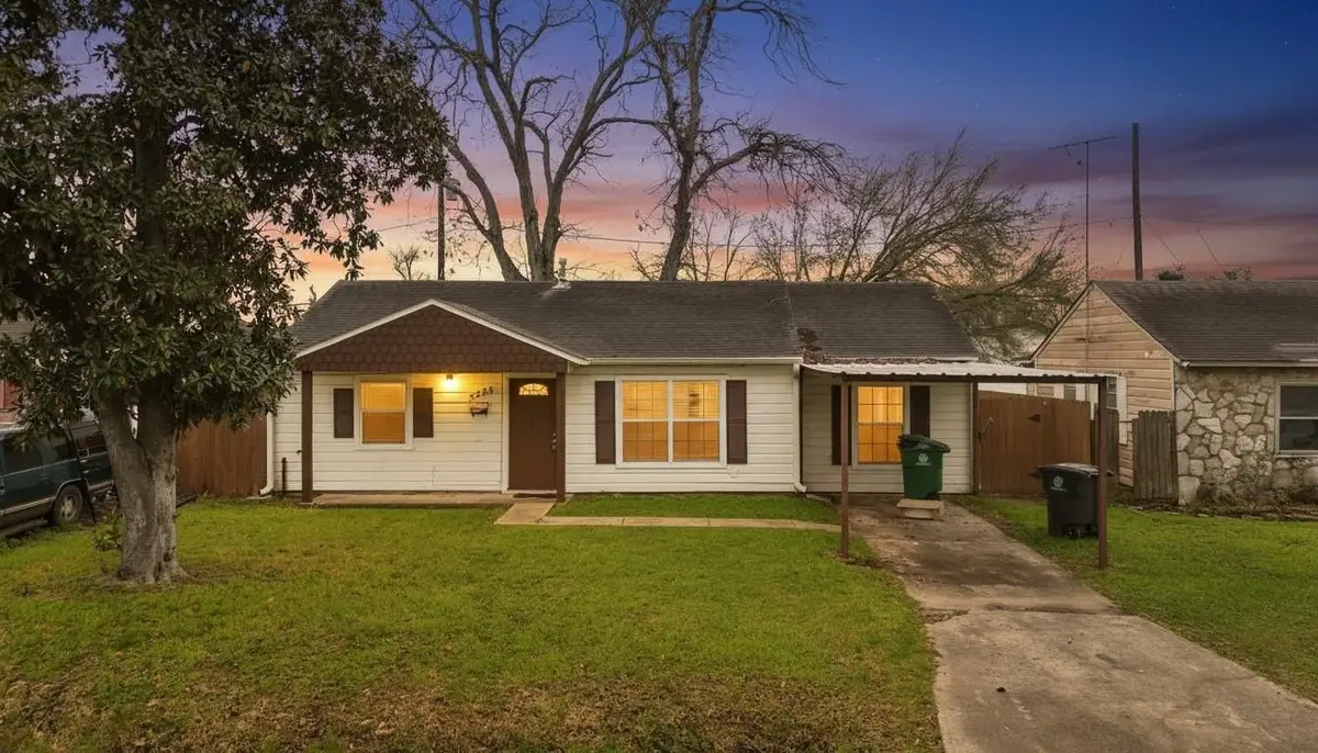 3325 Mccrarey Drive, Houston, TX 77088 - #1
