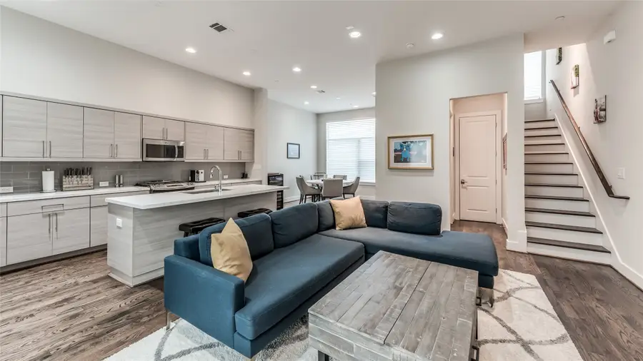 1004 California Street #402, Houston, TX 77006 - #2