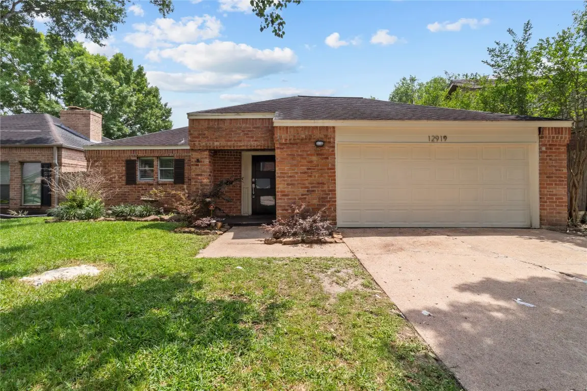12919 Avenida Vaquero Street, Houston, TX 77077 - #1