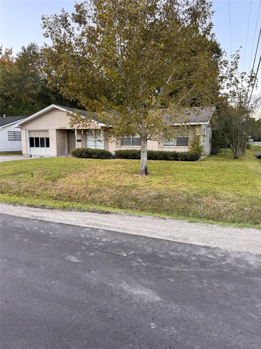 9310 Shepherd Drive, Beaumont, TX 77707 - Image #2