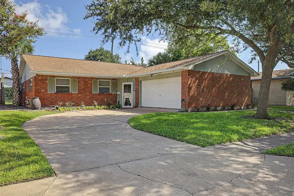 7005 Youpon, Galveston, TX 77551 - #1