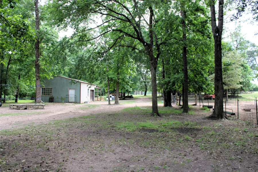 9846 Post Oak Cemetery Road, Montgomery, TX 77356 - Image #2