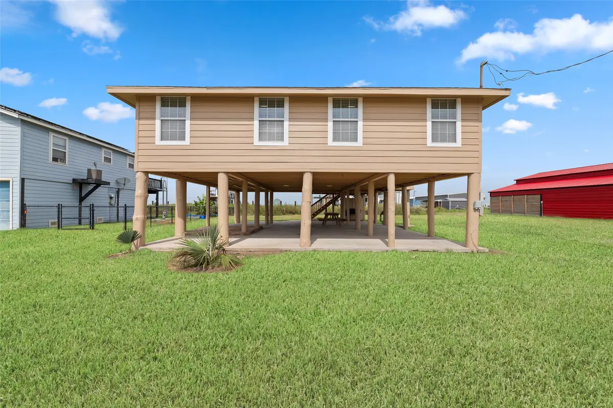 1228 W Canal, Crystal Beach, TX 77650 - #1