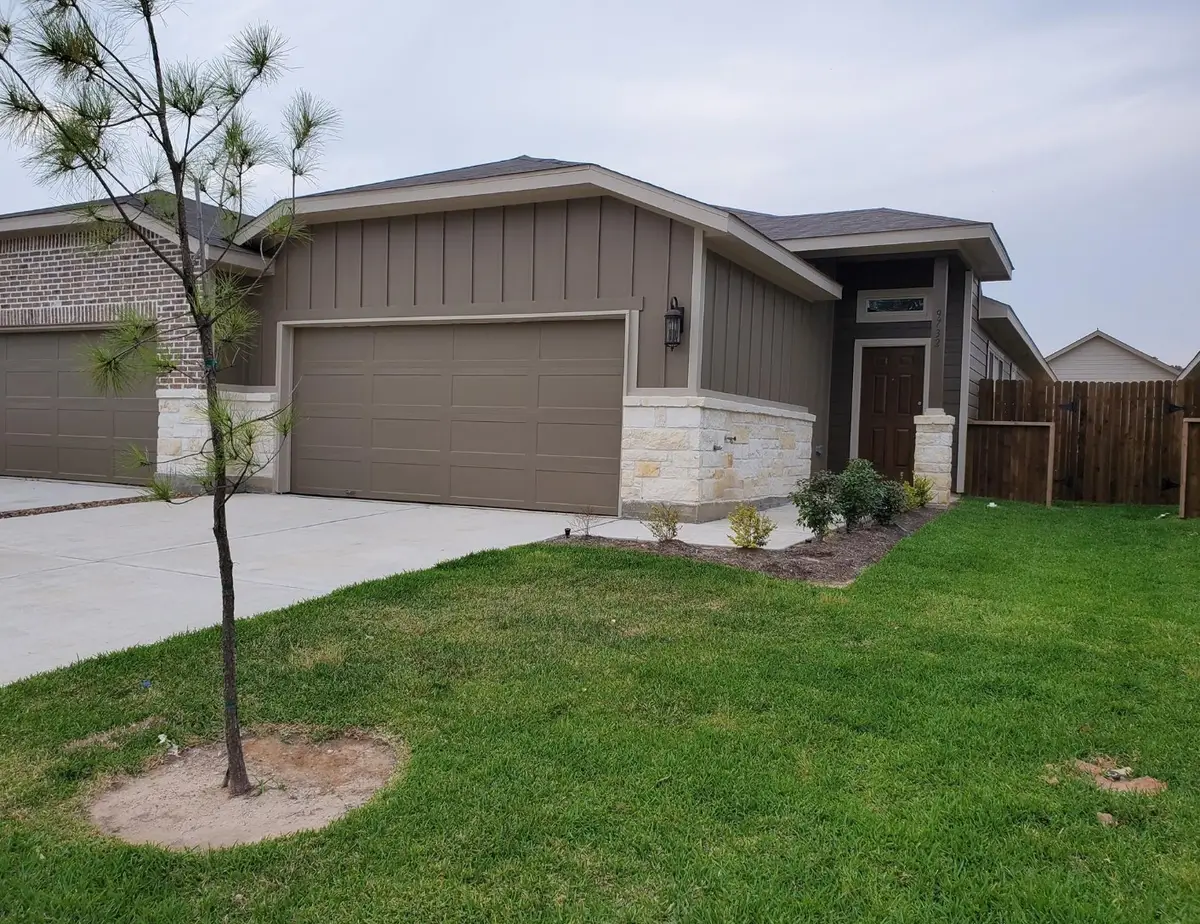 9732-9736 Grosbeak Lane, Magnolia, TX 77354 - #1