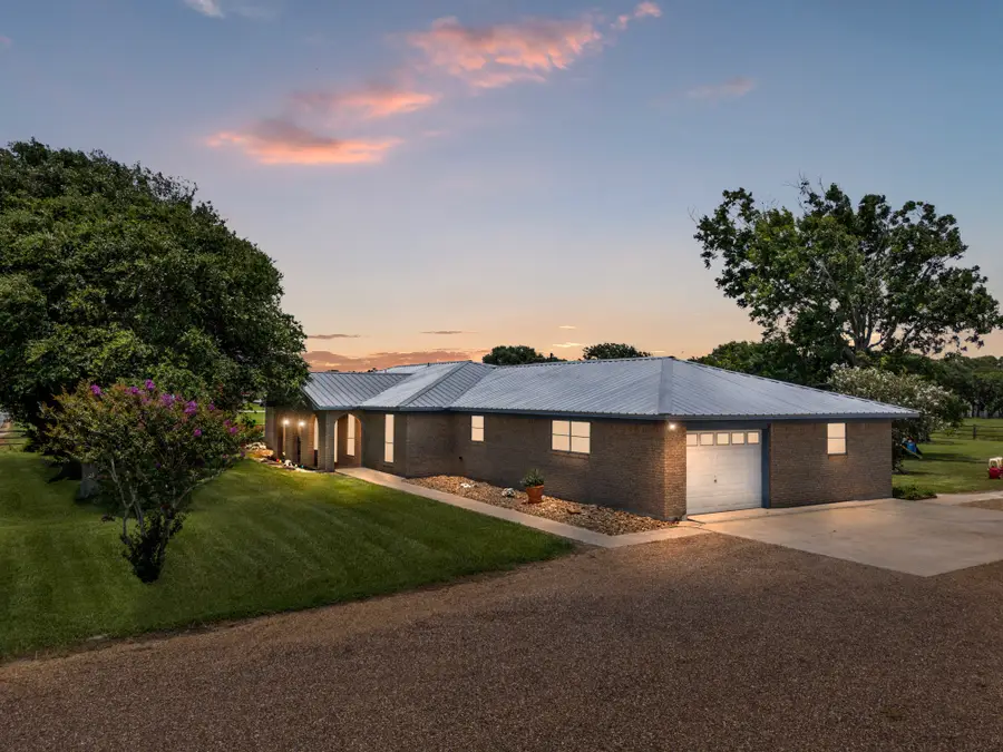 1201 Fm 1862, Blessing, TX 77419 - #2