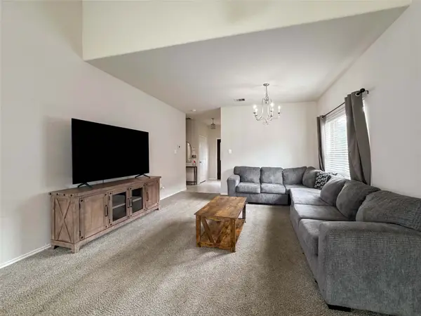 3041 Boxwood Springs Lane, Dickinson, TX 77539