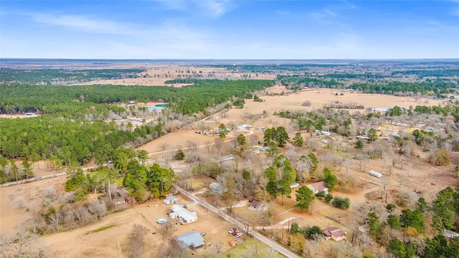 4 Catechis Road, Huntsville, TX 77320 - #3