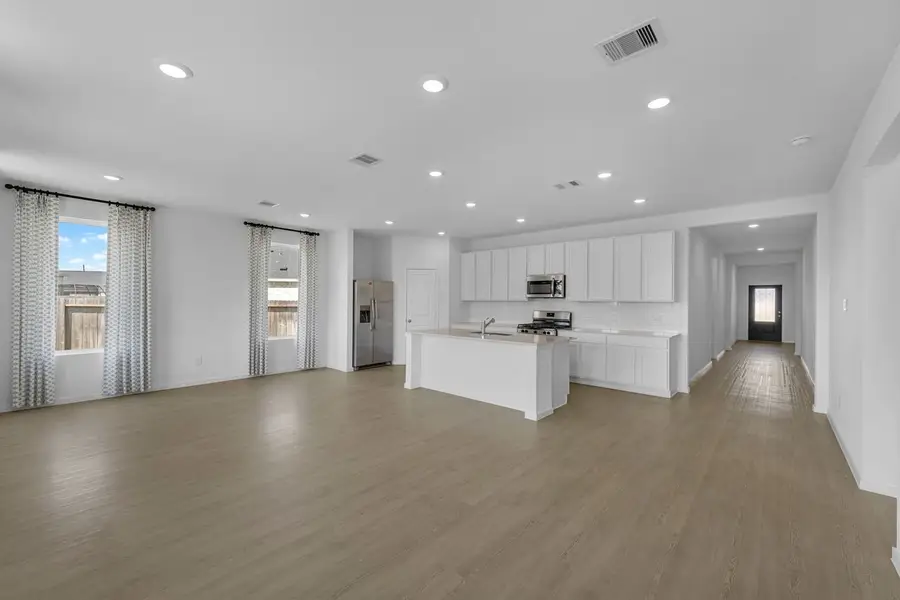 12 Robin Court, Angleton, TX 77515 - #3