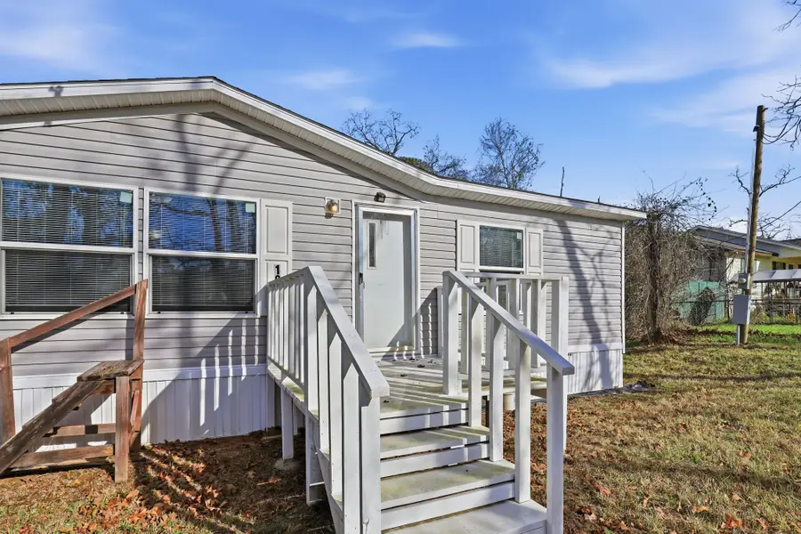 101 Oakdale Drive, Huntsville, TX 77320 - #2