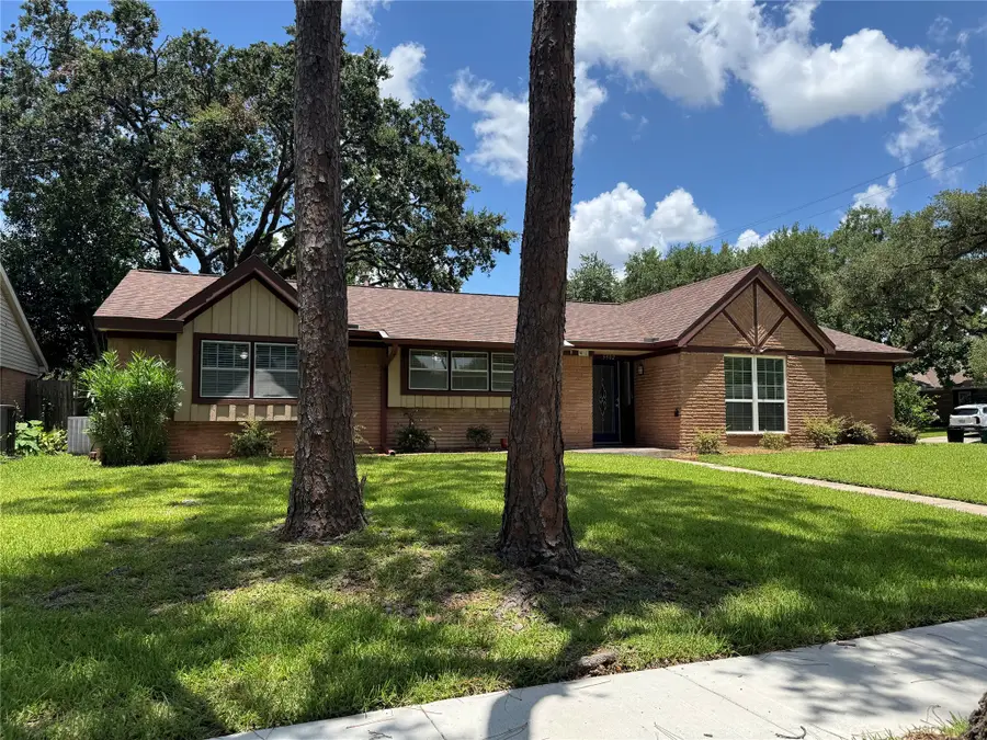 5902 Arboles Drive, Houston, TX 77035 - #2