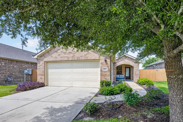 1604 Volterra Lane, League City, TX 77573