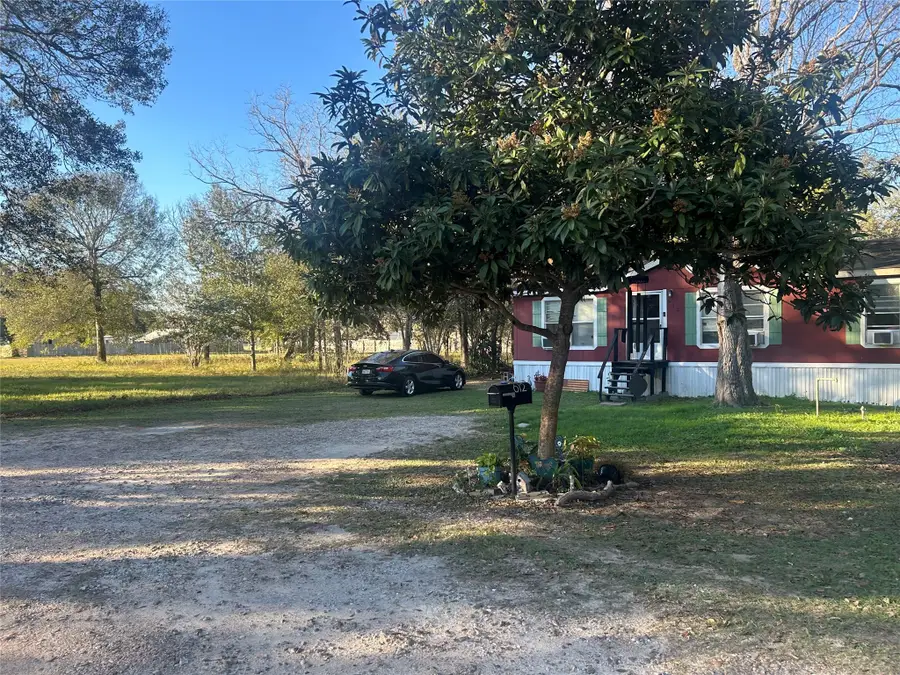 612 S 2nd Street, Alvin, TX 77511 - #3