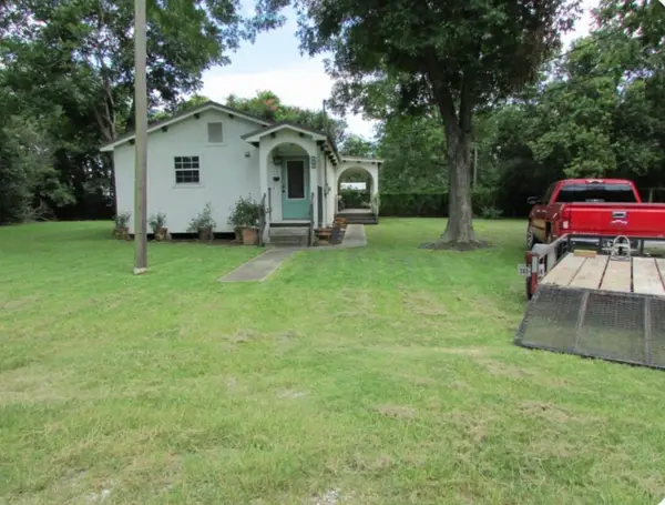 363 W Santa Fe Street, Conroe, TX 77301