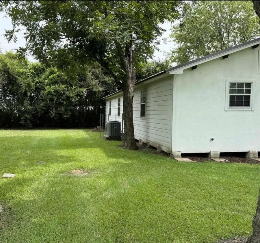 363 W Santa Fe Street, Conroe, TX 77301 - #2