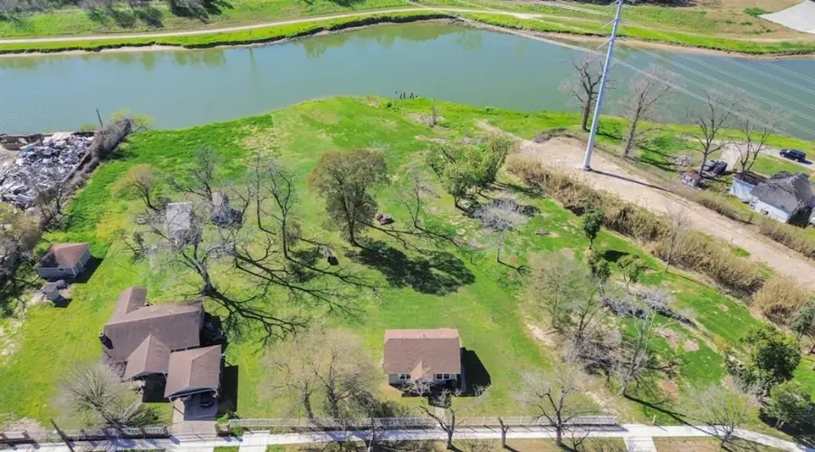 7912 Brays Street, Houston, TX 77012 - Image #2