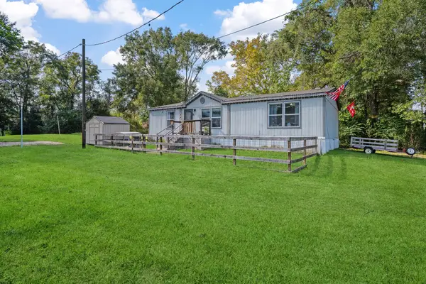 440 River Road, Goodrich, TX 77335