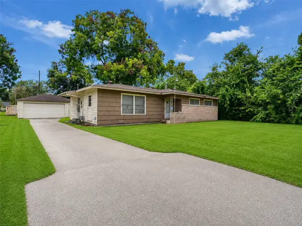26 Harkness Street, Houston, TX 77076