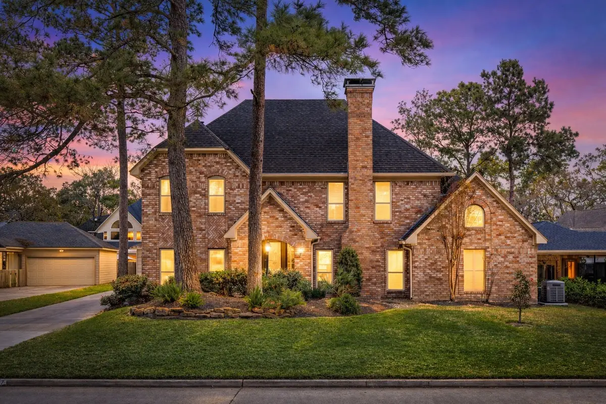 5827 Mountain View Drive, Kingwood, TX 77345 - Image #1